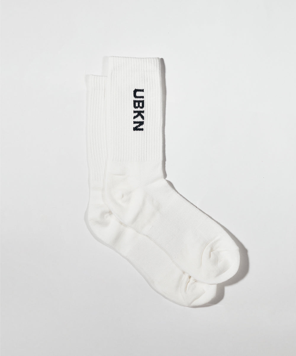 UBKN Crew Socks in White – UNBROKEN